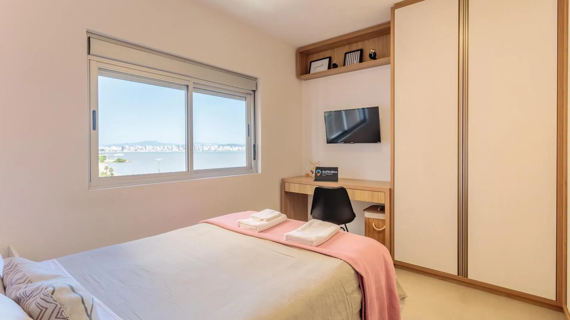 Apto De Designer Com Vista Para A Beiramar Py4648 Florianópolis 아파트