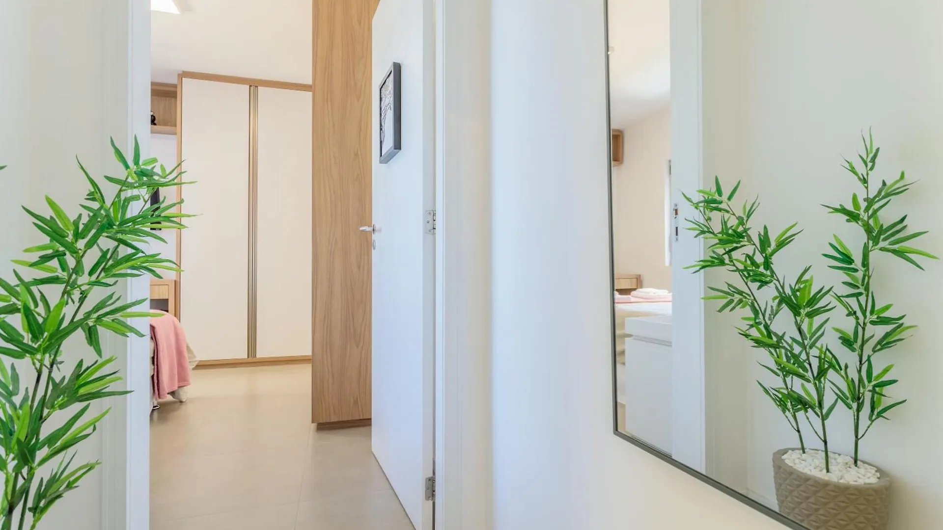 아파트 Apto De Designer Com Vista Para A Beiramar Py4648 Florianópolis